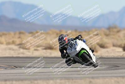 media/Dec-07-2025-CVMA (Sun) [[3e7d2de5dc]]/Race 9-Formula UL Shootout/